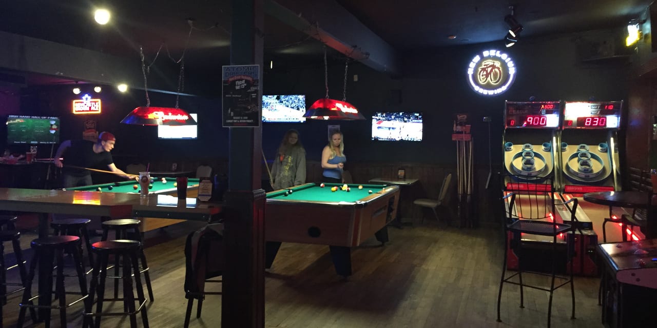 Lakewood Grill Pool Tables