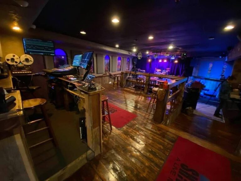 The 10 Best Bars in Vail, Colorado