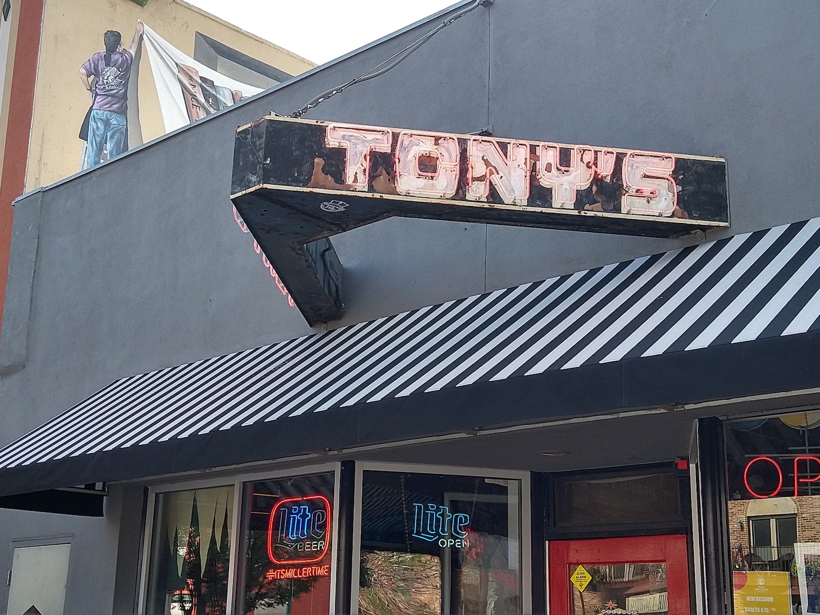 Tony's Bar Colorado Springs Sign