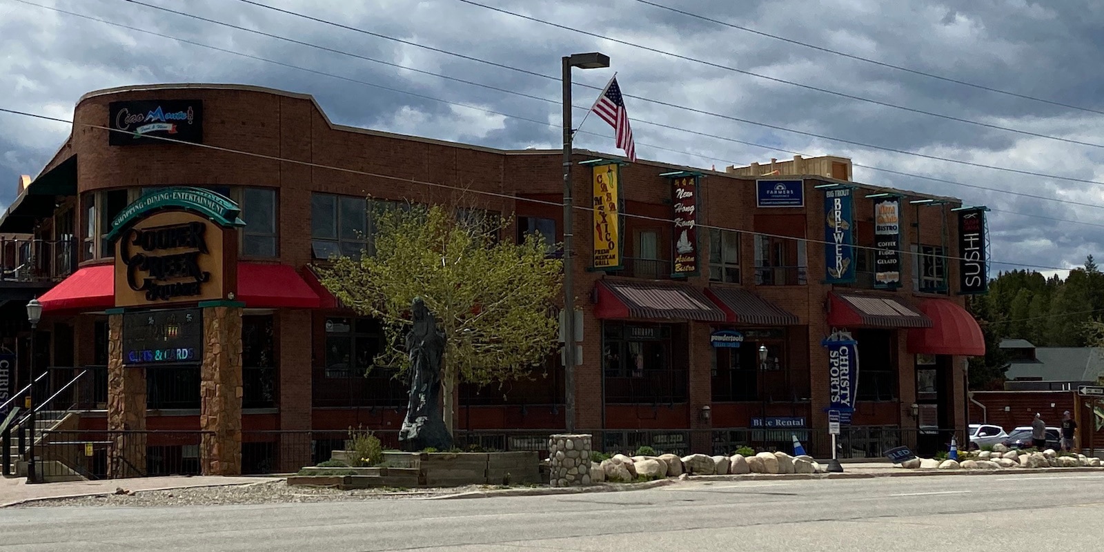 The 13 Best Bars in Winter Park, Colorado